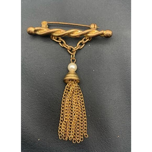 Vintage Gold Tone Tassel And Faux Pearl Dangle Brooch - Picture 1 of 3
